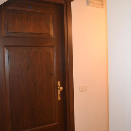 Suites Imperiali Guest House Rome Exterior photo